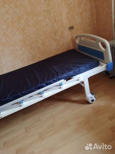 Кровать медицинская для лежачих