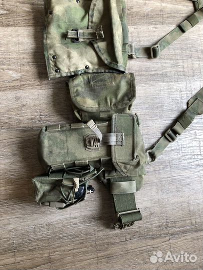Тактический пояс с подсумками