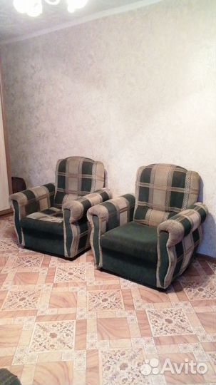 Продам 2 кресла бу