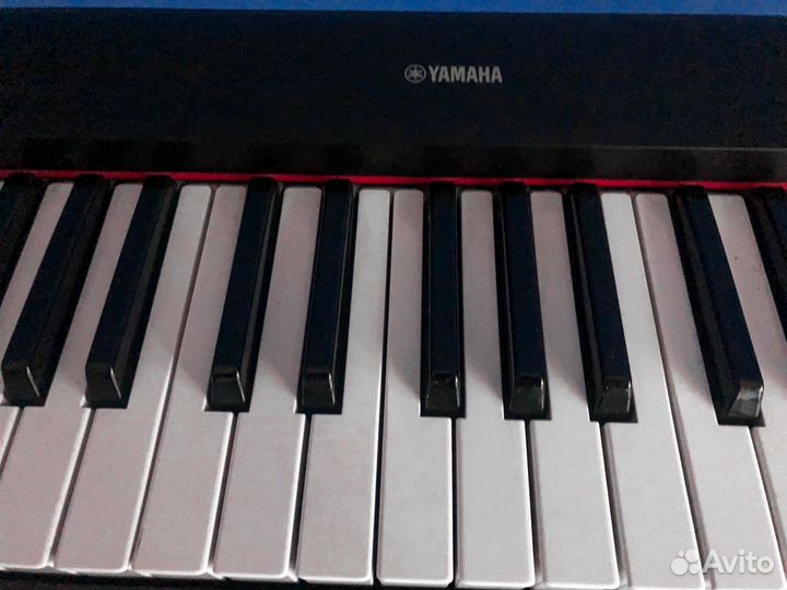Yamaha Piaggero NP-11 цифровое пианино