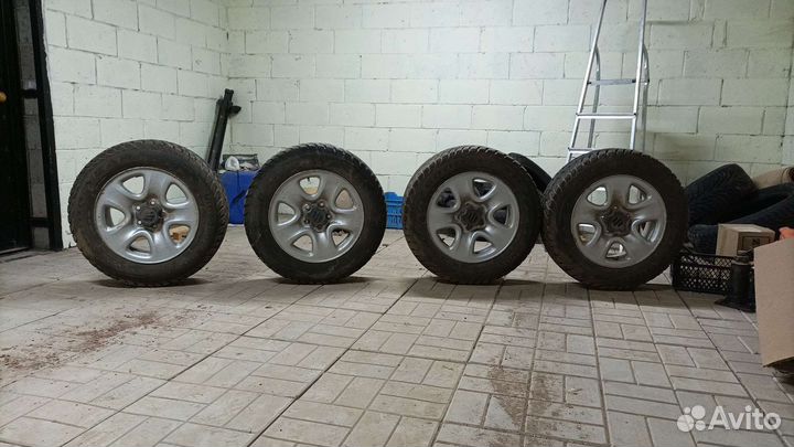 Диски 5x114.3 r16