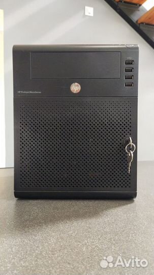 Сервер HP ProLiant MicroServer G7 N54L(744900-421)