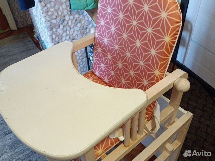 Стол для кормления и игр с 6 месяцев до 6 лет