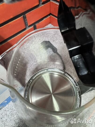 Чайник Vitek VT-7046 1,7л