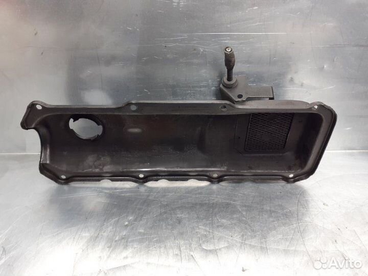 Крышка головки блока (клапанная) Audi 80/90 B4