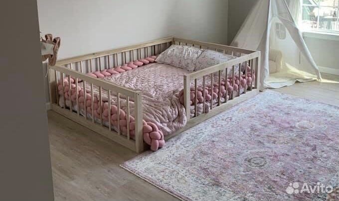 Кровать классика детская напольная низкая