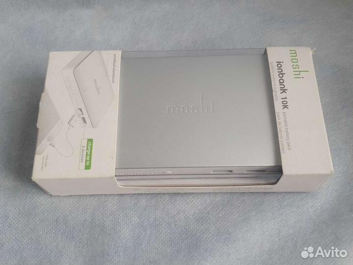 Аккумулятор внешний портативный Moshi IonBank 10K