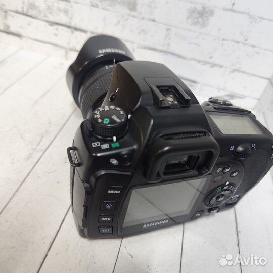 Фотоопарат Samsung GX10