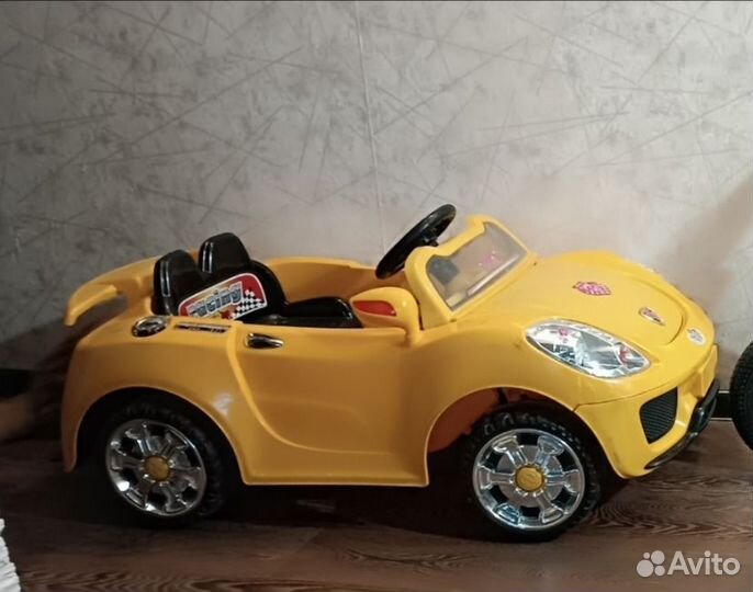 Детский электромобиль