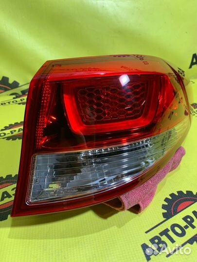 Фонарь задний правый Kia Rio 3 QB G4FC 2016