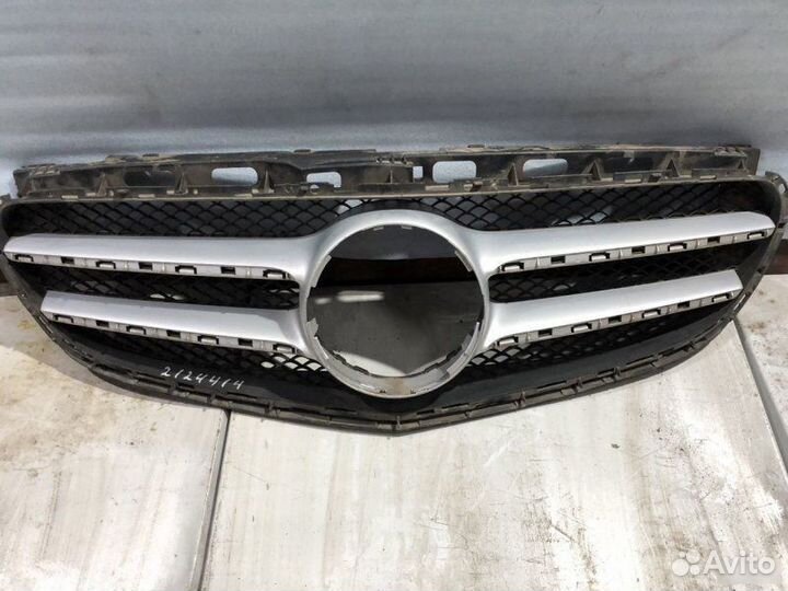 Решетка радиатора Mercedes-Benz E-Class W212