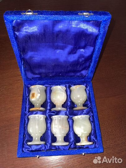 Набор рюмок из оникса