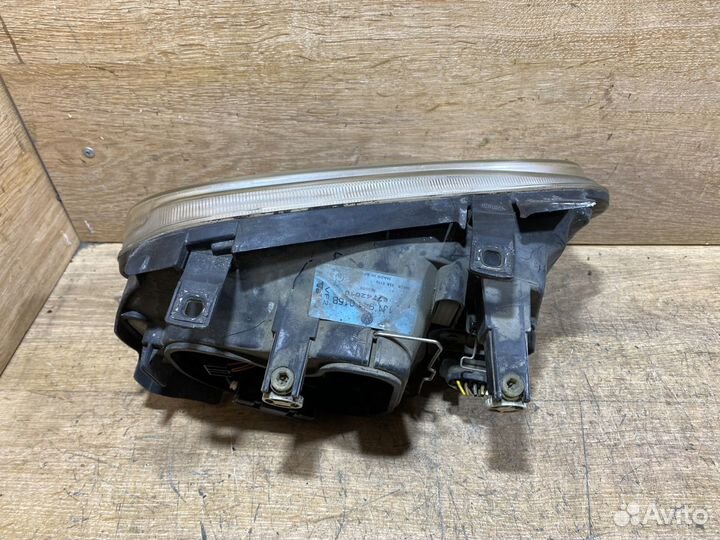 Фара передняя левая Volkswagen Golf 4 141813