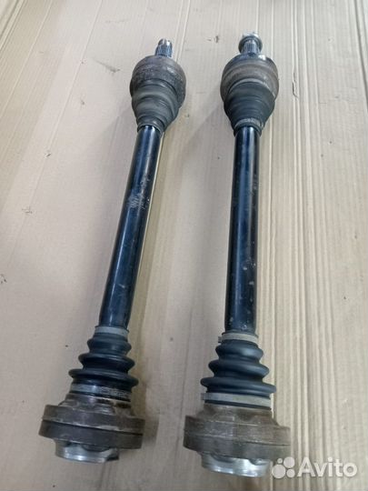 Оборотный выходной вал BMW