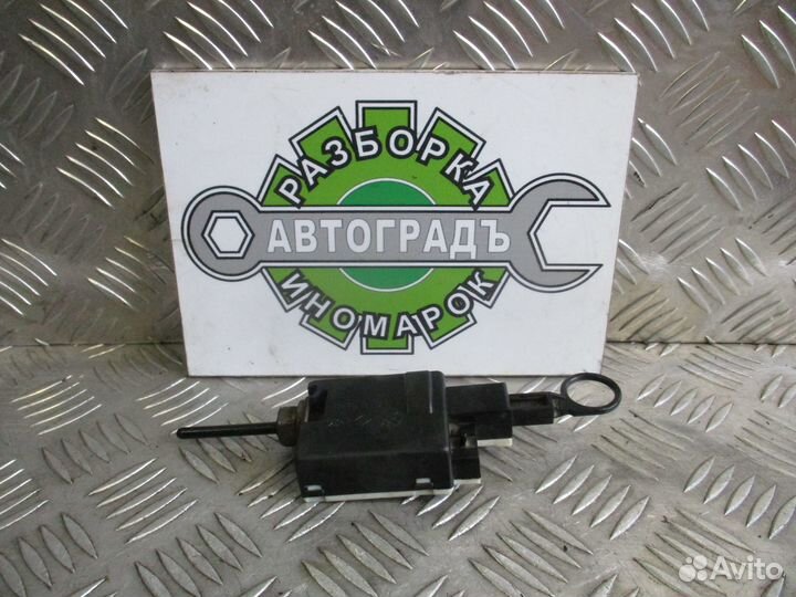 Активатор лючка бензобака Renault Laguna 2 2002г