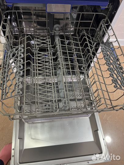Посудомоечная машинка Midea MFD 60S320 W б/у
