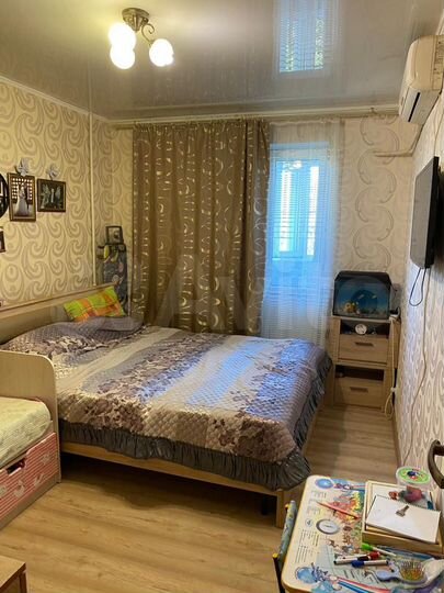 2-к. квартира, 54 м², 3/5 эт.