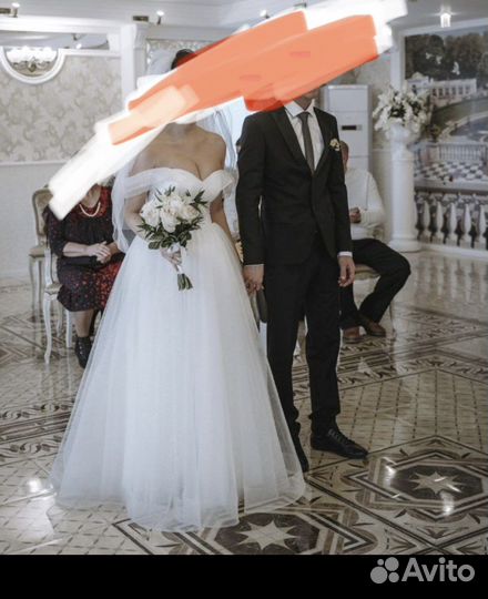 Свадебное платье