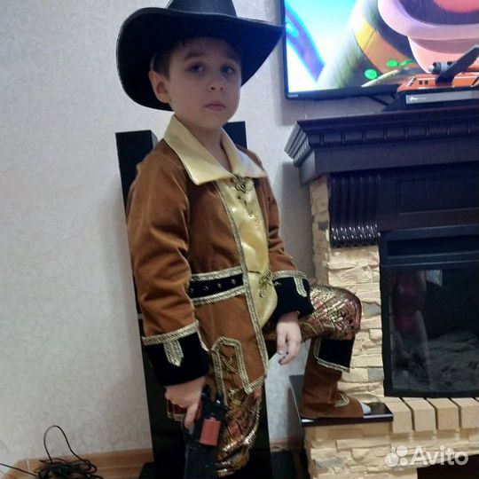 Сдам костюм охотника(пирата)