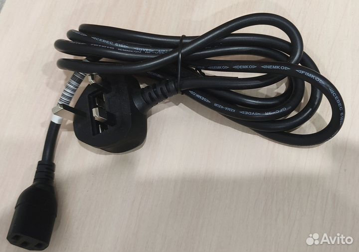 Кабель для монитора