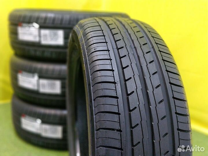 Yokohama BluEarth-ES ES32 215/50 R17