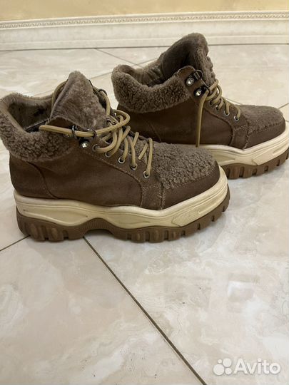 Ботинки женские