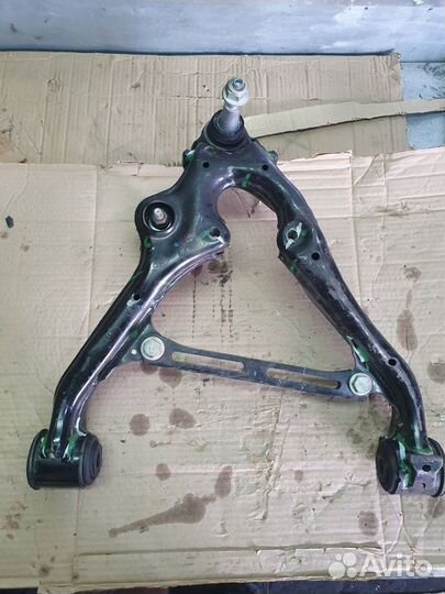 Рычаг передний правый Cadillac Escalade 5 L87 6.2L