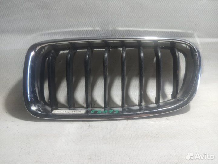 Решетка радиатора передняя левая Bmw 5 F10 2010