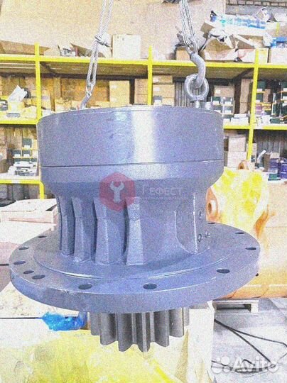 Поворотный редуктор Hyundai R170W-7