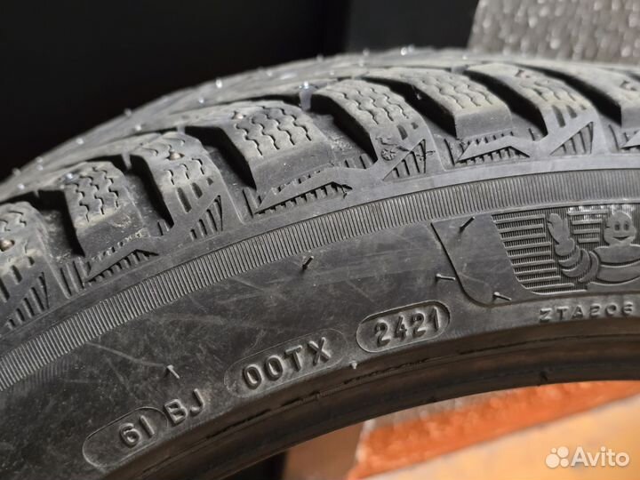 Michelin X-Ice North 4 245/40 R20