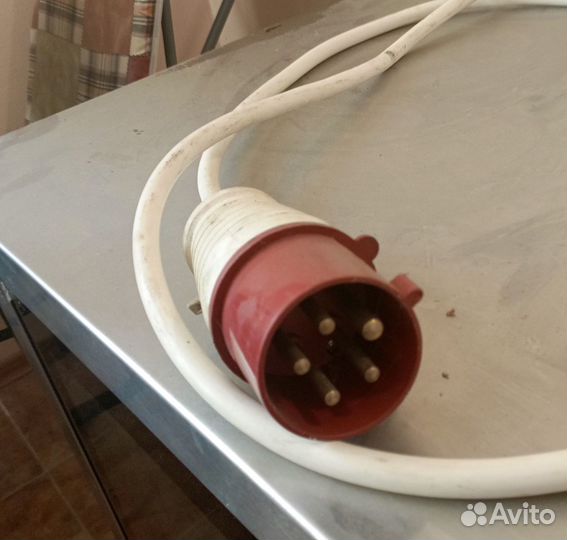 Индукционная плита 4 конфорки Hurakan HKN-ICF35DX4