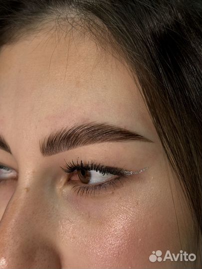 Мастер бровист