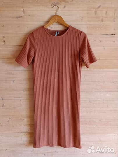 Платья 46 трикотажные