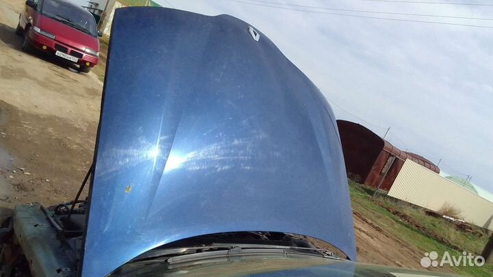Капот Рено Лагуна 2