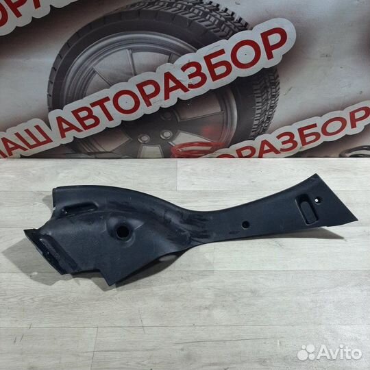 Накладка на стойку кузова задняя правая Chevrolet