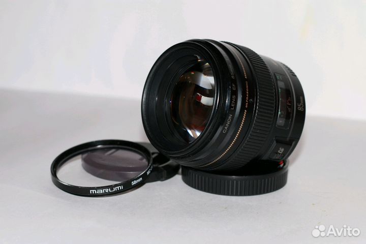 Canon EF 85 mm f/1.8 USM