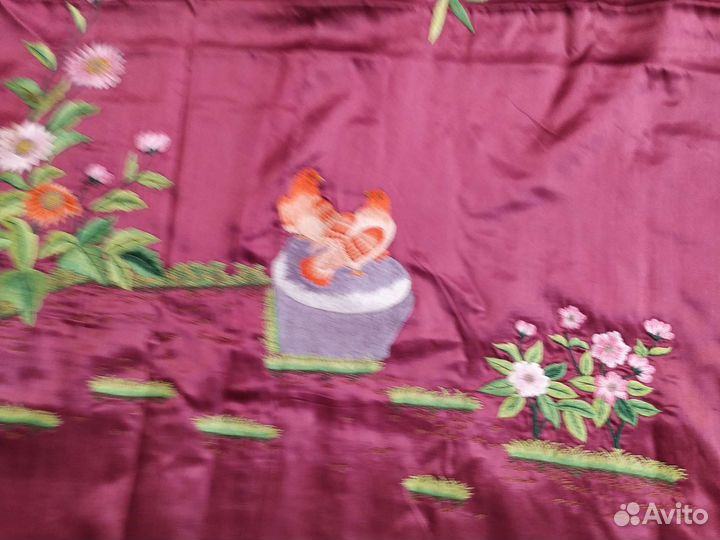 Покрывало атласное с наволочками новое