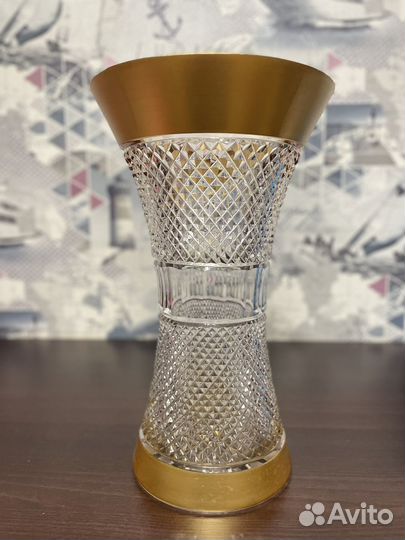 Ваза для цветов хрустальная