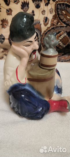 Графин фарфоровый