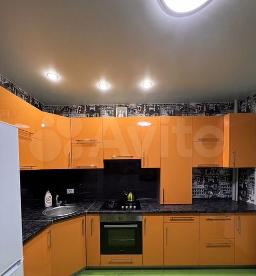 1-к. квартира, 37 м², 1/3 эт.