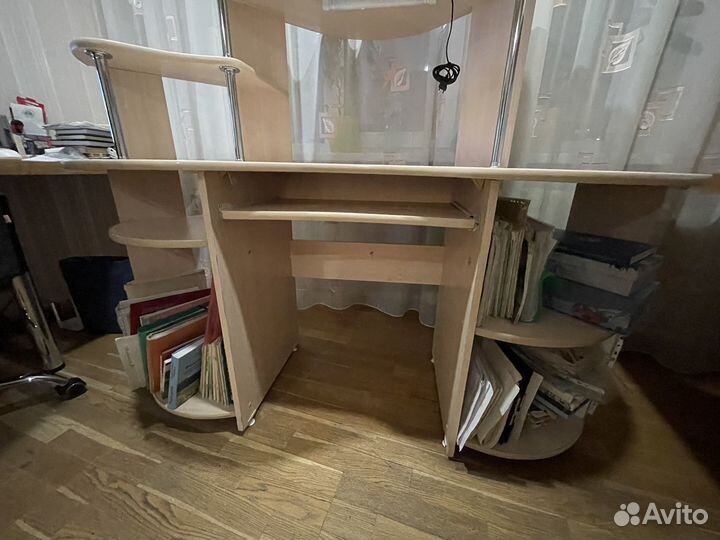 Компьютерный стол