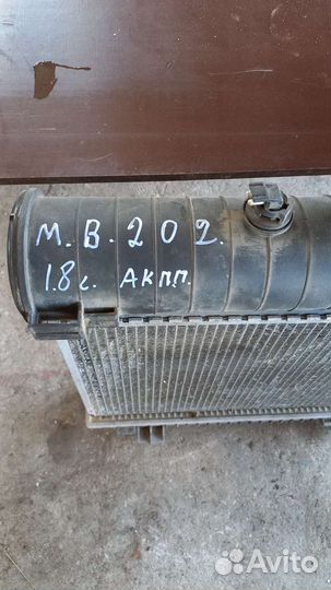 Радиатор охлаждения Мерседес. 202, в 210