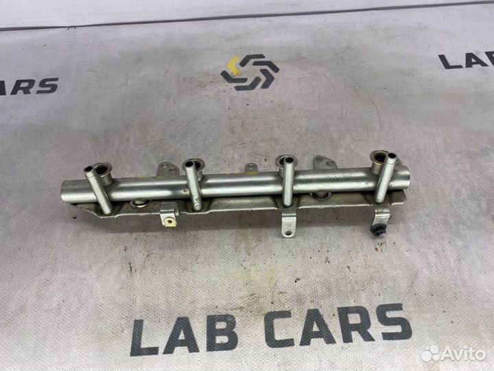 Топливная рампа Audi A5 8T cabd 1.8 tfsi 2008