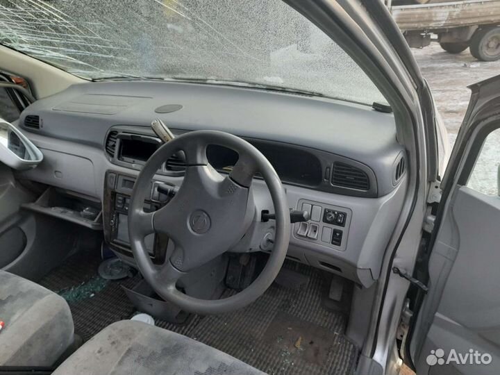 Авто в разбор на запчасти Nissan Liberty