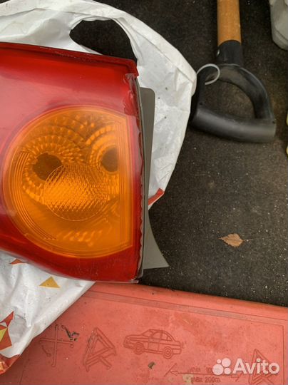 Задний фонарь toyota corolla e150