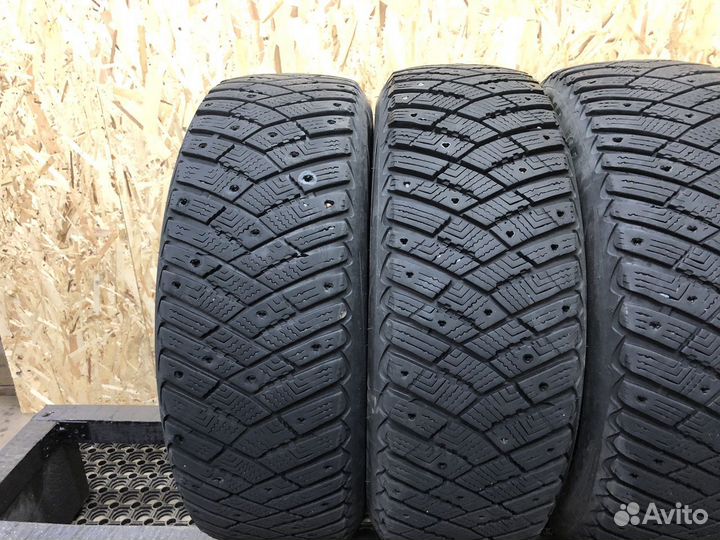 Goodyear Ultragrip Ice Arctic 185/60 R15 88T