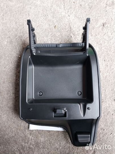 Подлокотник Honda Accord cr6