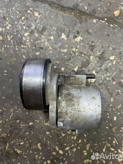 Натяжитель ремня генератора rezzo