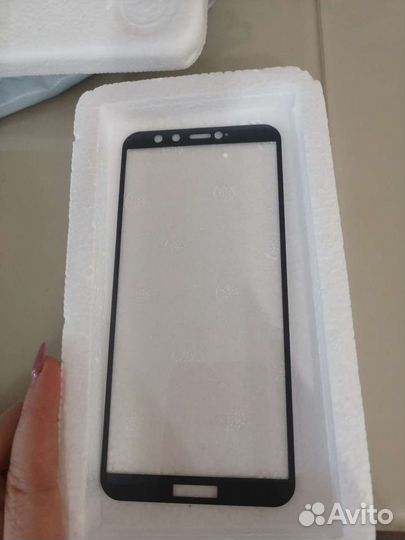 Защитное стекло на honor 9 lite