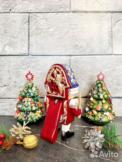 Щелкуник Музыкальный Новогодний 18 см